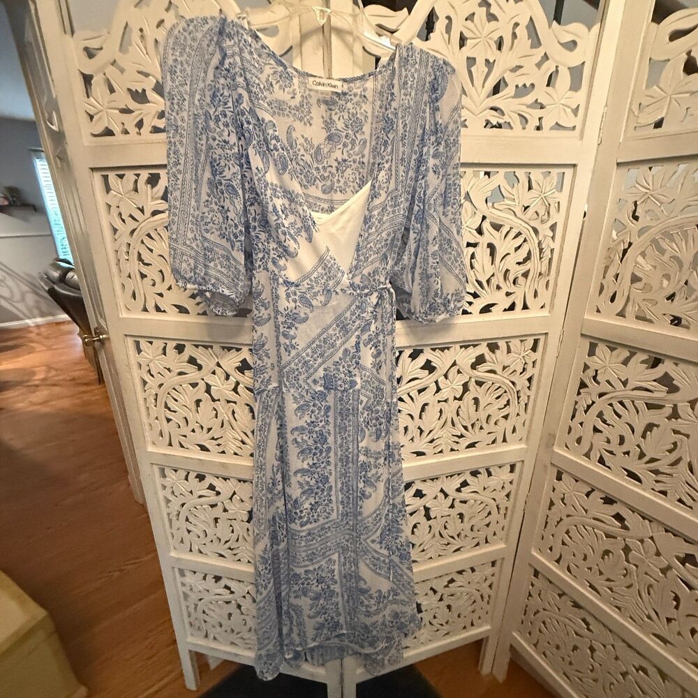 Calvin Klein Blue and White Paisley Chiffon Wrap Dress Size 4 New With Tags